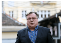 Halid Bešlić je ludo voleo najlepšu Srpkinju zbog koje je nastala čuvena pesma: Zajedno doživeli saobraćajku i jedva izvukli živu glavu Halid Bešlić je ludo voleo najlepšu Srpkinju zbog koje je nastala čuvena pesma: Zajedno doživeli saobraćajku i jedva izvukli živu glavu