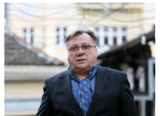 Halid Bešlić je ludo voleo najlepšu Srpkinju zbog koje je nastala čuvena pesma: Zajedno doživeli saobraćajku i jedva izvukli živu glavu Halid Bešlić je ludo voleo najlepšu Srpkinju zbog koje je nastala čuvena pesma: Zajedno doživeli saobraćajku i jedva izvukli živu glavu