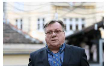 Halid Bešlić je ludo voleo najlepšu Srpkinju zbog koje je nastala čuvena pesma: Zajedno doživeli saobraćajku i jedva izvukli živu glavu Halid Bešlić je ludo voleo najlepšu Srpkinju zbog koje je nastala čuvena pesma: Zajedno doživeli saobraćajku i jedva izvukli živu glavu