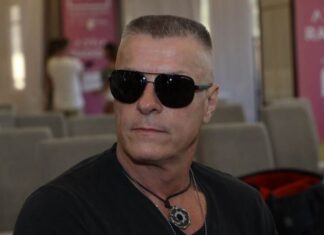 “Igraće glavnog mafijaša”: Pjevač dobio ulogu u seriji, a malo ko zna da je završio ovaj teški državni fakultet “Igraće glavnog mafijaša”: Pjevač dobio ulogu u seriji, a malo ko zna da je završio ovaj teški državni fakultet