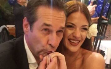 Ko je ćerka Suzane Mančić: Prvi put se udala u tajnosti za 20 godina starijeg milionera, ostavila ga pa sreću našla kraj drugog muškarca Ko je ćerka Suzane Mančić: Prvi put se udala u tajnosti za 20 godina starijeg milionera, ostavila ga pa sreću našla kraj drugog muškarca