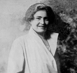 Ljubavnica muža joj došla na vrata, a onda je sestra zatekla sa radnikom imanja u krevetu i sve rekla Benitu: Otkrivena šok istina o supruzi Musolinija Ljubavnica muža joj došla na vrata, a onda je sestra zatekla sa radnikom imanja u krevetu i sve rekla Benitu: Otkrivena šok istina o supruzi Musolinija