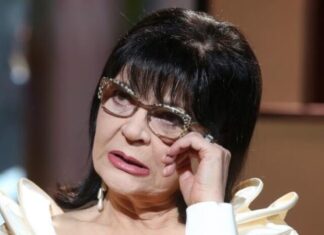 Nada Obrić u invalidskim kolicima: Stanje pjevačice zabrinulo javnost Nada Obrić u invalidskim kolicima: Stanje pjevačice zabrinulo javnost