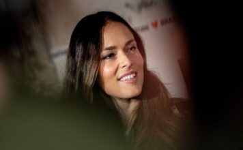 Ne skida osmijeh s lica: Ana Ivanović izašla u grad, uživa poslije razvoda FOTO Ne skida osmijeh s lica: Ana Ivanović izašla u grad, uživa poslije razvoda FOTO