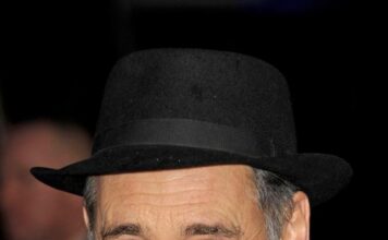 Njihova scena oralnog intimnog odnosa bila je stvarna: Njemu je zauvek uništila život, a ona nikad ponosnija Njihova scena oralnog intimnog odnosa bila je stvarna: Njemu je zauvek uništila život, a ona nikad ponosnija