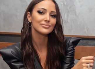 Pjevačica mama po drugi put: Aleksandra Prijović u tajnosti napustila porodilište Pjevačica mama po drugi put: Aleksandra Prijović u tajnosti napustila porodilište