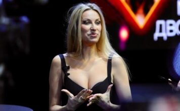 Pjevačica otkrila mračnu stranu posla: “Često trpi zdravlje zbog toga što radim punom parom” Pjevačica otkrila mračnu stranu posla: “Često trpi zdravlje zbog toga što radim punom parom”