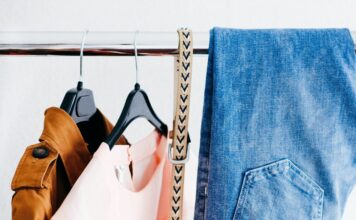 Potrošači u Srbiji još uvek biraju odeću vođeni praktičnošću i cenom – održivost manje važna Potrošači u Srbiji još uvek biraju odeću vođeni praktičnošću i cenom – održivost manje važna