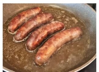 Poznati svjetski kuhar tvrdi da pogrešno pržimo kobasice: KAŽE DA JE JEDINO OVAKO ISPRAVNO Poznati svjetski kuhar tvrdi da pogrešno pržimo kobasice: KAŽE DA JE JEDINO OVAKO ISPRAVNO