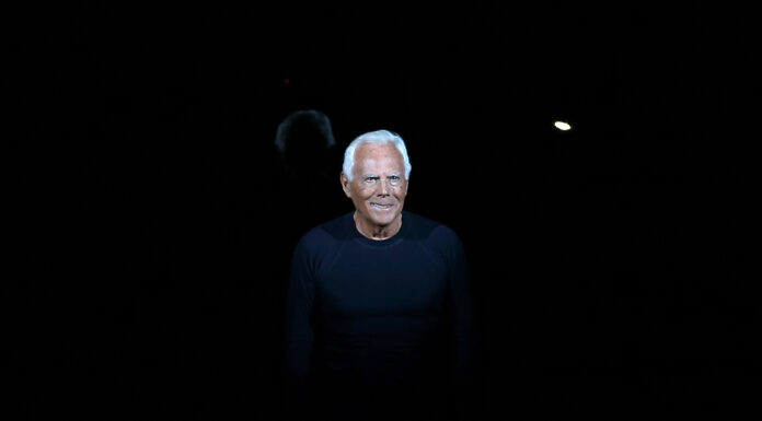 Smrt legende podigla cene: Svi žele „vintage“ Armani Smrt legende podigla cene: Svi žele „vintage“ Armani