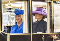 Šok komentar Donalda Trampa o Kejt Midlton: Kad je ovo izgovorio pred 160 ljudi, svi su se zaledili Šok komentar Donalda Trampa o Kejt Midlton: Kad je ovo izgovorio pred 160 ljudi, svi su se zaledili