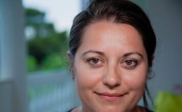 ŠTA ČEKA ŽENU KOJA ŠTEDI NA SEBI: Reči nemačkog pisca zbog kojih se treba zamisliti svaka od nas ŠTA ČEKA ŽENU KOJA ŠTEDI NA SEBI: Reči nemačkog pisca zbog kojih se treba zamisliti svaka od nas