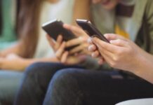 A život prolazi pored nas: Kako prestati konzumirati besmislen sadržaj A život prolazi pored nas: Kako prestati konzumirati besmislen sadržaj