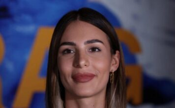 AI slika sa Arkanom: Anastasija oživjela uspomenu na svog oca FOTO AI slika sa Arkanom: Anastasija oživjela uspomenu na svog oca FOTO