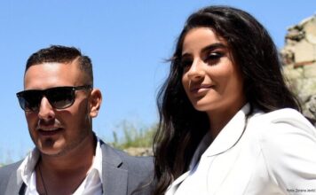 Bivša vjerenica Darka Lazića nije pozvana na rođendan njegove kćerke: “Ne bih ni išla” Bivša vjerenica Darka Lazića nije pozvana na rođendan njegove kćerke: “Ne bih ni išla”