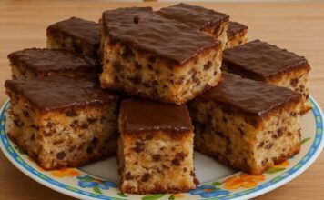 BRZI KOLAČ SA KISELOM PAVLAKOM – sve pomiješaš i pečeš! 🍰✨