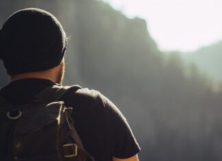 Dnevna doza humora: Mujo i Haso uz pivo o putovanjima Dnevna doza humora: Mujo i Haso uz pivo o putovanjima