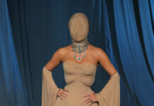 Elegantna ili ekstravagantna Kim Kardašijan ponovo deli mišljenja zbog čudnog stajlinga Elegantna ili ekstravagantna Kim Kardašijan ponovo deli mišljenja zbog čudnog stajlinga