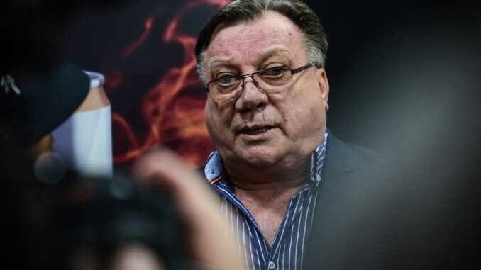 Evo od koje bolesti je umro Halid Bešlić: Simptomi se javljaju godinama pre nego što boelst uzme maha Evo od koje bolesti je umro Halid Bešlić: Simptomi se javljaju godinama pre nego što boelst uzme maha