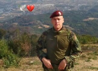 Grad oplakuje poginulog padobranca Luku: Tragično stradao obavljajući ono što je najviše volio Grad oplakuje poginulog padobranca Luku: Tragično stradao obavljajući ono što je najviše volio