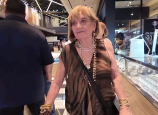 Ima 101 godinu, a i dalje radi šest dana u nedjelji: “Da odem u penziju, umrla bih” Ima 101 godinu, a i dalje radi šest dana u nedjelji: “Da odem u penziju, umrla bih”