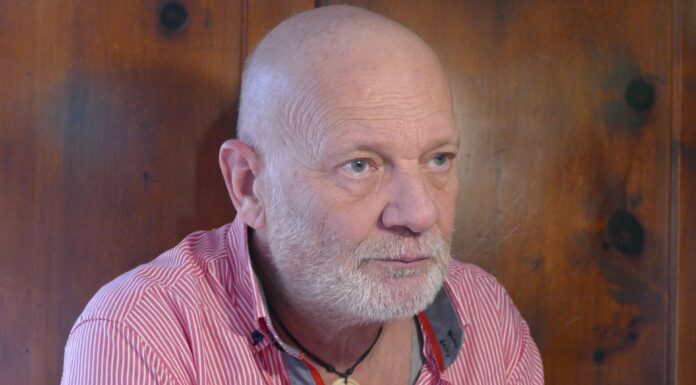 Izbjegavaj radoznale ljude, one koji žele da znaju sve. Jer, ko ima velike uši ima i velika usta. – Poručuje psiholog Izbjegavaj radoznale ljude, one koji žele da znaju sve. Jer, ko ima velike uši ima i velika usta. – Poručuje psiholog