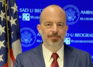 Izetbegović se sastao s Ginkelom: Pozdravili odluku NSRS-a o povlačenju neustavnih zakona Izetbegović se sastao s Ginkelom: Pozdravili odluku NSRS-a o povlačenju neustavnih zakona