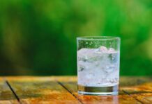 Kardiolog na Prvoj otkrio 3 znaka koja najavljuju srčani udar! “Svaki četvrti nema simptome” Kardiolog na Prvoj otkrio 3 znaka koja najavljuju srčani udar! “Svaki četvrti nema simptome”