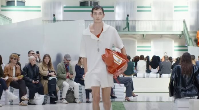 Lacoste dominirao na Paris Fashion Week-u: Jelena Đoković ukrala svu pažnju Lacoste dominirao na Paris Fashion Week-u: Jelena Đoković ukrala svu pažnju