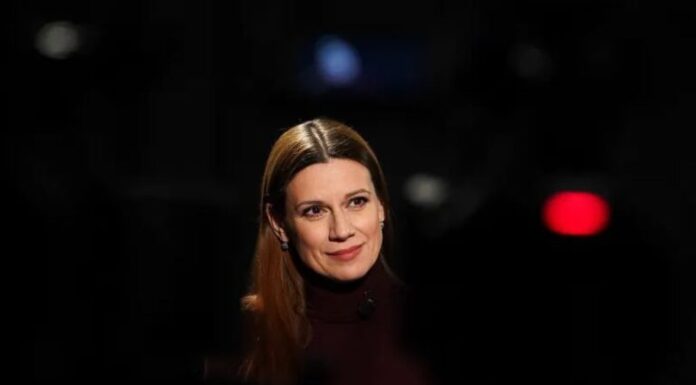 Mina Lazarević prvi put poslije razvoda otkrila da ima dečka, on je naš poznati glumac! Mina Lazarević prvi put poslije razvoda otkrila da ima dečka, on je naš poznati glumac!