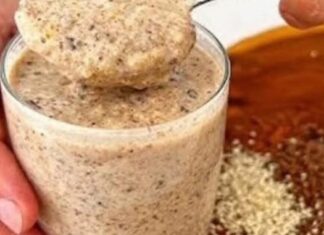 **MOJA MAJKA JE SMRŠALA 10 KILOGRAMA:** Ovo jede svake večeri prije spavanja, a sada je mama mnogo zdrava. **MOJA MAJKA JE SMRŠALA 10 KILOGRAMA:** Ovo jede svake večeri prije spavanja, a sada je mama mnogo zdrava.