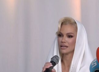 Na ruci Nataše Bekvalac zasijao prsten! Otkrila od koga je, pa spomenula Ikodinovića: “Nije se pojavio…” Na ruci Nataše Bekvalac zasijao prsten! Otkrila od koga je, pa spomenula Ikodinovića: “Nije se pojavio…”