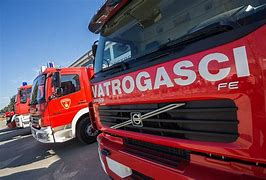 Napad na vatrogasce u Gračanici: Povrijeđen pripadnik jedinice, razbijeno službeno vozilo! Napad na vatrogasce u Gračanici: Povrijeđen pripadnik jedinice, razbijeno službeno vozilo!