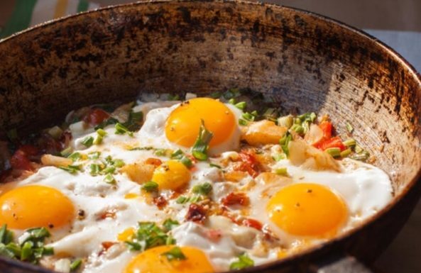 Nema gladi, a kilogrami nestaju – Evo šta trebate jesti svako jutro i mršavićete dok sedite Nema gladi, a kilogrami nestaju – Evo šta trebate jesti svako jutro i mršavićete dok sedite