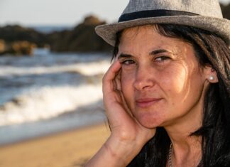 Nezavisna žena nije ona koja je sama – Već koja sama plaća svoje račune: 5 pokazatelja jake žene Nezavisna žena nije ona koja je sama – Već koja sama plaća svoje račune: 5 pokazatelja jake žene