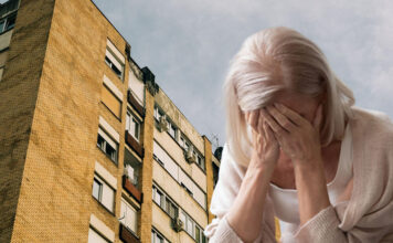 “OD ČETVORO DECE NEMAM NIKOGA, UNUK MI NE ZNA NI IME”: Tužna Sudbina Baka Jele (76), Njene Reči Kidaju Dušu! Za Sve Krivi OVU ŽENU “OD ČETVORO DECE NEMAM NIKOGA, UNUK MI NE ZNA NI IME”: Tužna Sudbina Baka Jele (76), Njene Reči Kidaju Dušu! Za Sve Krivi OVU ŽENU