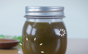 OVA 2 SASTOJKA SU SPAS ZA VAŠA PLUĆA Prirodni eliksir za odbranu od virusa i bakterija! OVA 2 SASTOJKA SU SPAS ZA VAŠA PLUĆA Prirodni eliksir za odbranu od virusa i bakterija!