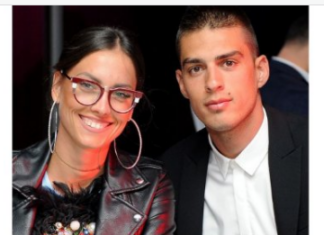 Ovo je kuća Mirke Vasiljević i Vujadina Savića: Sve puca od luksuza i elegancije, a jedan detalj u dnevnoj sobi ostavlja bez daha Ovo je kuća Mirke Vasiljević i Vujadina Savića: Sve puca od luksuza i elegancije, a jedan detalj u dnevnoj sobi ostavlja bez daha