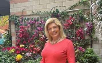 Ovo je omiljeni parfem Suzane Mančić: Odiše luksuzom i otmenošću Ovo je omiljeni parfem Suzane Mančić: Odiše luksuzom i otmenošću