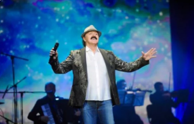 OŽENIO SE HARIS ĐŽINOVIĆ!!!!ORGANIZOVAO VELIKO SLAVLJE U VILI NA SENJAKU!!!Pjevač ugostio pola estrade…. OŽENIO SE HARIS ĐŽINOVIĆ!!!!ORGANIZOVAO VELIKO SLAVLJE U VILI NA SENJAKU!!!Pjevač ugostio pola estrade….