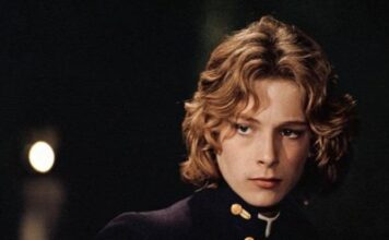 Oženjeni moćnik napravio Barbari dete i terao je da abortira, rodila sina koji je proglašen za najlepšeg dečaka na svetu: Njegova sudbina ostavlja bez daha Oženjeni moćnik napravio Barbari dete i terao je da abortira, rodila sina koji je proglašen za najlepšeg dečaka na svetu: Njegova sudbina ostavlja bez daha