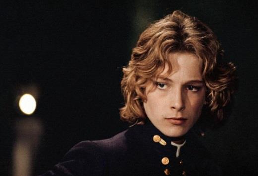 Oženjeni moćnik napravio Barbari dete i terao je da abortira, rodila sina koji je proglašen za najlepšeg dečaka na svetu: Njegova sudbina ostavlja bez daha Oženjeni moćnik napravio Barbari dete i terao je da abortira, rodila sina koji je proglašen za najlepšeg dečaka na svetu: Njegova sudbina ostavlja bez daha