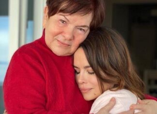 Pogledajte kako je izgledao Severinin otac: Fanovi u šoku zbog sličnosti s njenim sinom Pogledajte kako je izgledao Severinin otac: Fanovi u šoku zbog sličnosti s njenim sinom