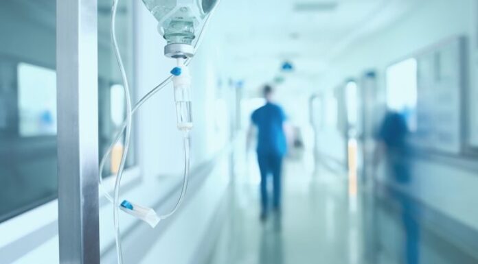 Porodica slomljena zbog odluke ljekara: Djevojčica isključena sa aparata bez pristanka roditelja Porodica slomljena zbog odluke ljekara: Djevojčica isključena sa aparata bez pristanka roditelja