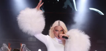 POSLUŠAJTE KAKO KARLEUŠA PJEVA PRIJOVIĆKIN HIT Mreže se usijale, komentari samo pljušte, iznenadila je sve! (VIDEO) POSLUŠAJTE KAKO KARLEUŠA PJEVA PRIJOVIĆKIN HIT Mreže se usijale, komentari samo pljušte, iznenadila je sve! (VIDEO)