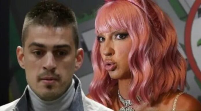 Prestanite sa napadima, ljudi mogu da dignu ruku na sebe: Karleuša se oglasila zbog Vujadina Savića FOTO Prestanite sa napadima, ljudi mogu da dignu ruku na sebe: Karleuša se oglasila zbog Vujadina Savića FOTO