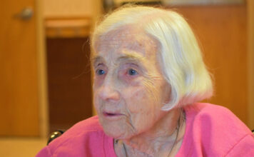 “Presvlačila sam mu pelene, kupala ga, a on sve ostavio deci iz prvog braka”: O baku Sonju se suprug neviđeno ogrešio “Presvlačila sam mu pelene, kupala ga, a on sve ostavio deci iz prvog braka”: O baku Sonju se suprug neviđeno ogrešio