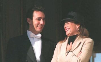 Princeza od Monaka udala se za telohranitelja, rodila mu decu, i mislila je da živi bajku: Šok života priredio joj sa striptizetom Princeza od Monaka udala se za telohranitelja, rodila mu decu, i mislila je da živi bajku: Šok života priredio joj sa striptizetom