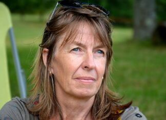 Psovke i ružne riječi ne priliče dami – 5 stvari koje dama u godinama neće raditi u javnosti Psovke i ružne riječi ne priliče dami – 5 stvari koje dama u godinama neće raditi u javnosti