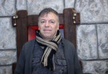 Ratne 1992. čuveni muzičar pobegao je iz Sarajeva za Beograd: U rodni grad kročio je te nakon 23 godine, noću da ga niko ne vidi Ratne 1992. čuveni muzičar pobegao je iz Sarajeva za Beograd: U rodni grad kročio je te nakon 23 godine, noću da ga niko ne vidi